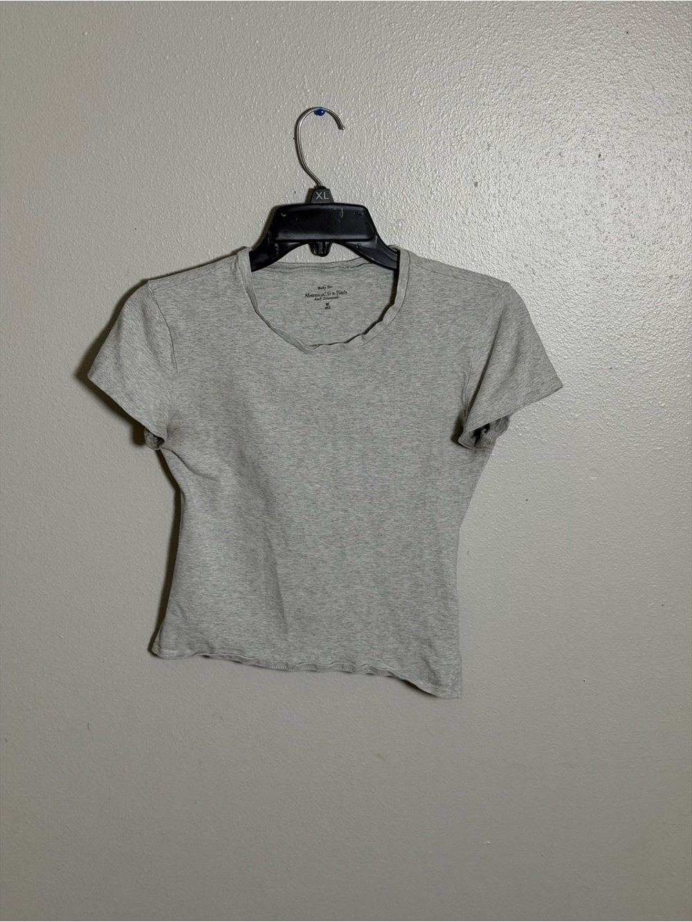 Abercrombie & Fitch Women Baby Tee Essentials Light Gray Crewneck Minimalist M